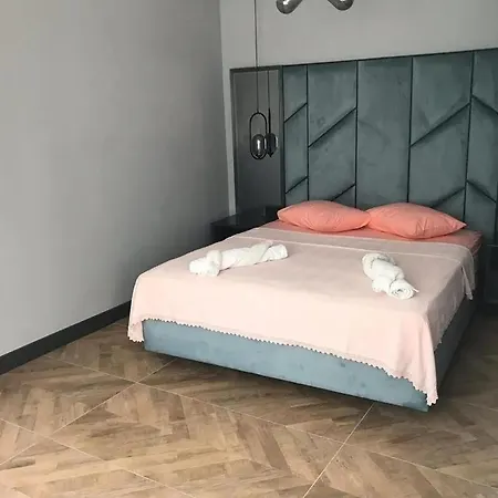 Talles Suit Çeşme