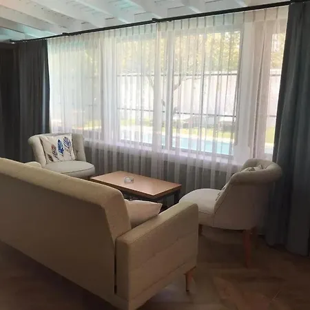 Talles Suit Çeşme