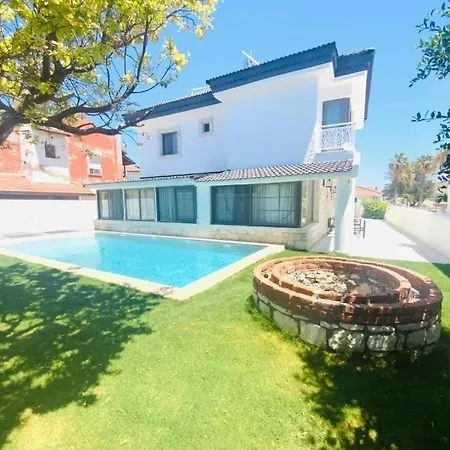 Talles Suit Hotel Çeşme